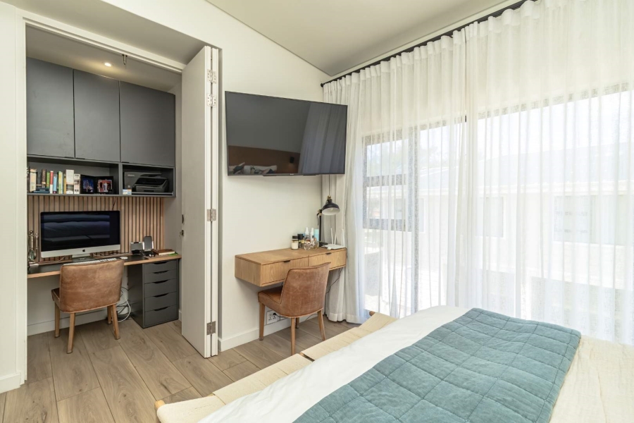 4 Bedroom Property for Sale in Hartenbos Central Western Cape